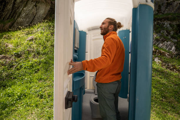 Best Porta potty rental near me  in Belpre, OH