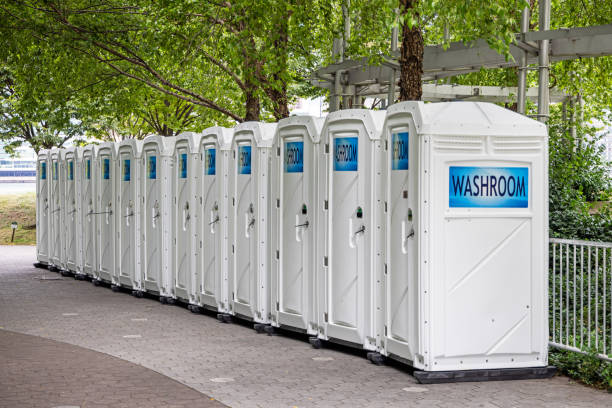 Best Best portable toilet rental  in Belpre, OH