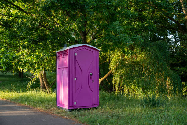 Best Porta potty rental near me  in Belpre, OH